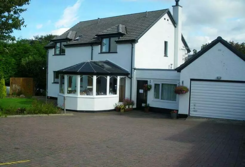 Aamiaismajoitus (B&B) Meadowbank Guest House