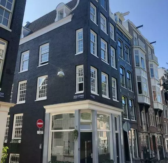 ベッドアンドブレックファースト Studios At The Canal