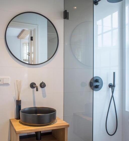 민박 Studios At The Canal