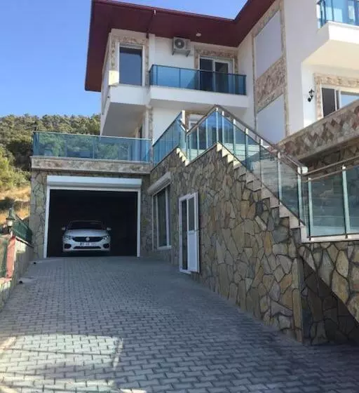 Dilbar Villa