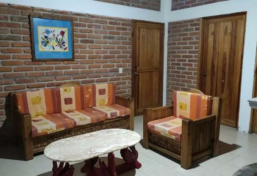 Hotelli Cabañas El Pedregal