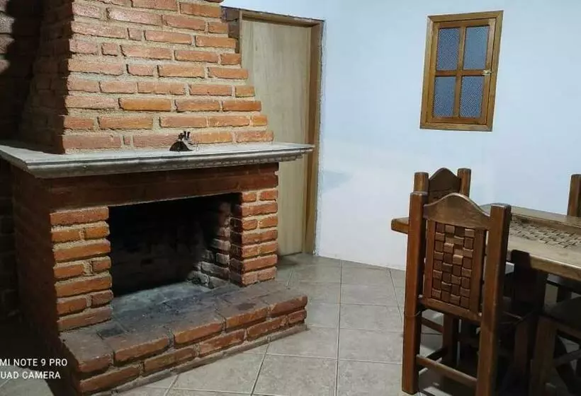 Hotelli Cabañas El Pedregal