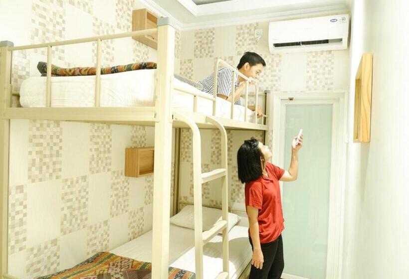 هتل The Cabin Purwokinanti