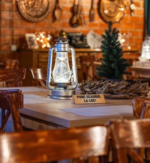 酒店 șura Lu  Pătru