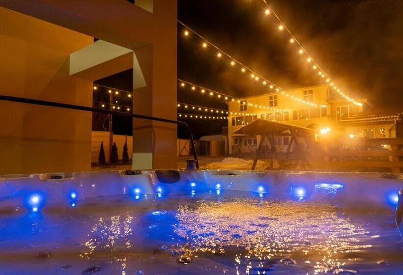 酒店 șura Lu  Pătru