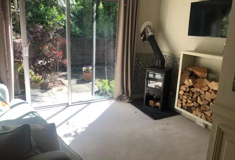 Lewes Beautiful Sunny Flat In The Historic Town