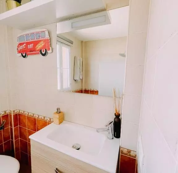 Mika S House