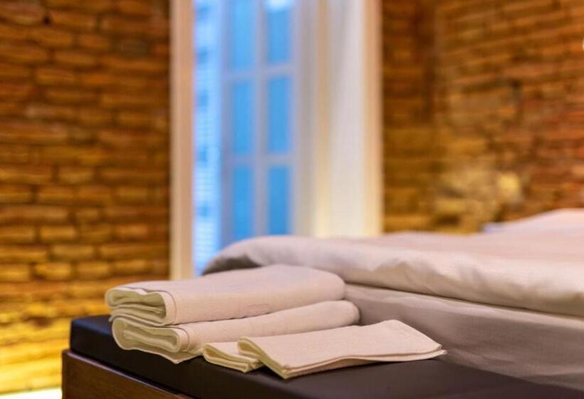 بنسيون Casa Nym