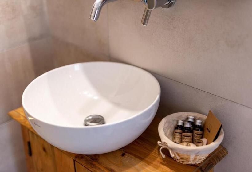 بنسيون Casa Nym