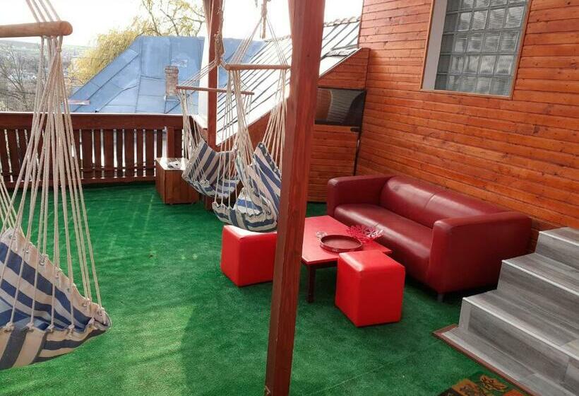 پانسیون Casa Rool