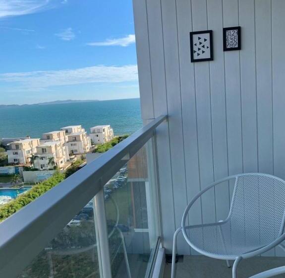 Veranda Residences Pattaya By Phung