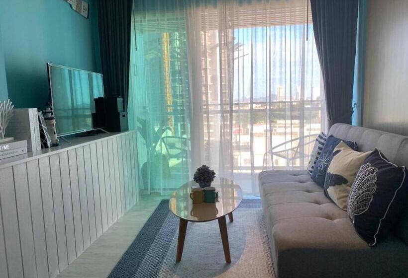 Veranda Residences Pattaya By Phung