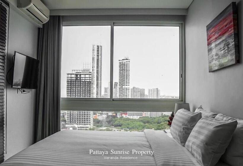 Veranda Residences Pattaya By Phung