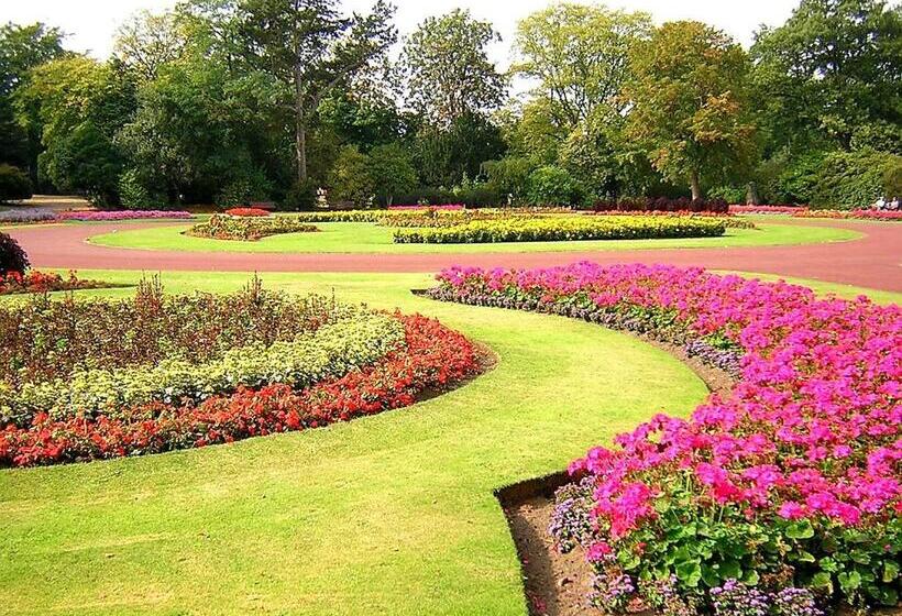 West Park Annex Central Wolverhampton