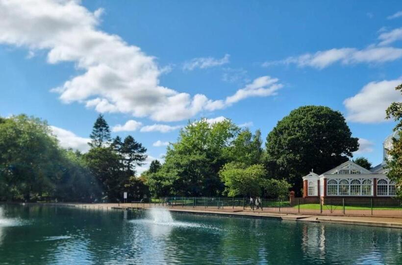 West Park Annex Central Wolverhampton