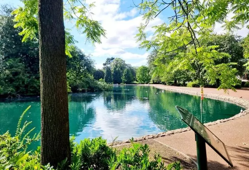 West Park Annex Central Wolverhampton