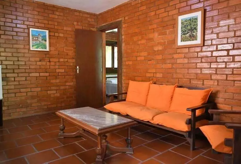 Отель Bougainville