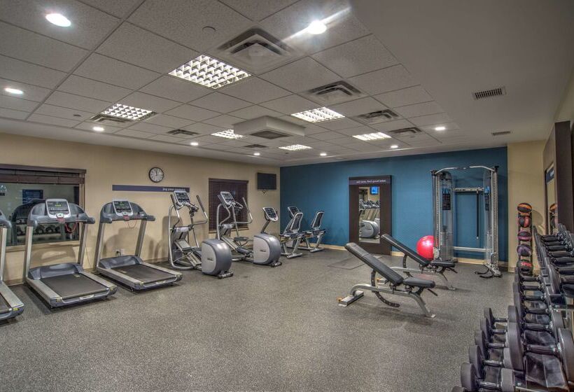 هتل Hampton Inn & Suites By Hilton Regina East Gate