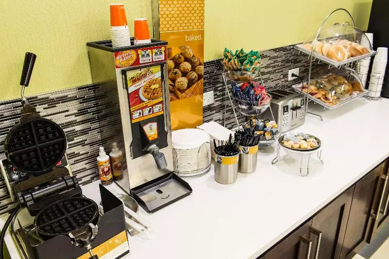 Hotel Hampton Inn & Suites By Hilton Regina East Gate