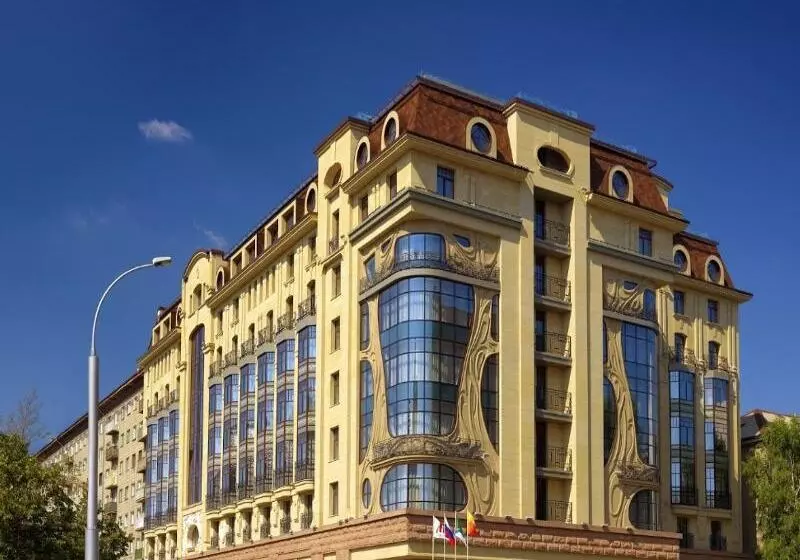 호텔 Novosibirsk Marriott
