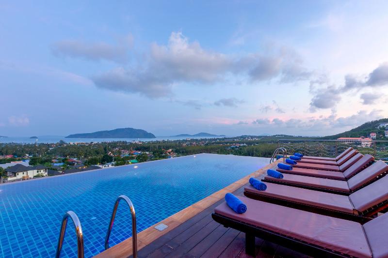호텔 The View Rawada Phuket