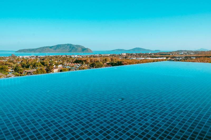 호텔 The View Rawada Phuket