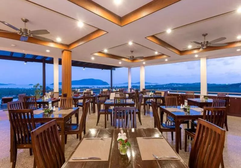 호텔 The View Rawada Phuket