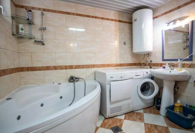 Ana Apartment