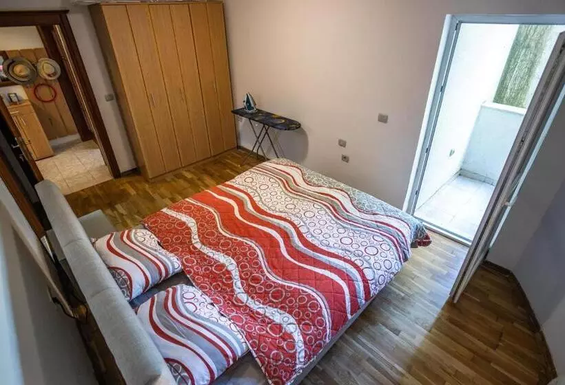Ana Apartment