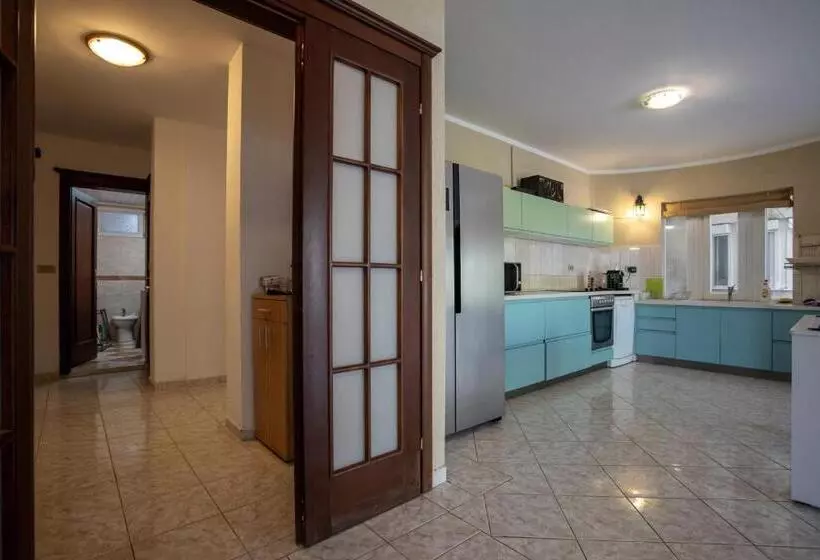 Ana Apartment