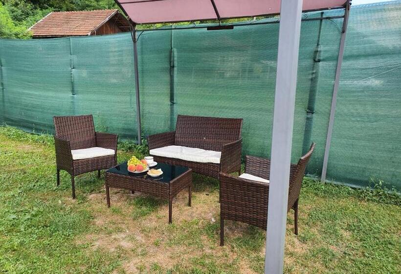 Пансион стаи за гости тони