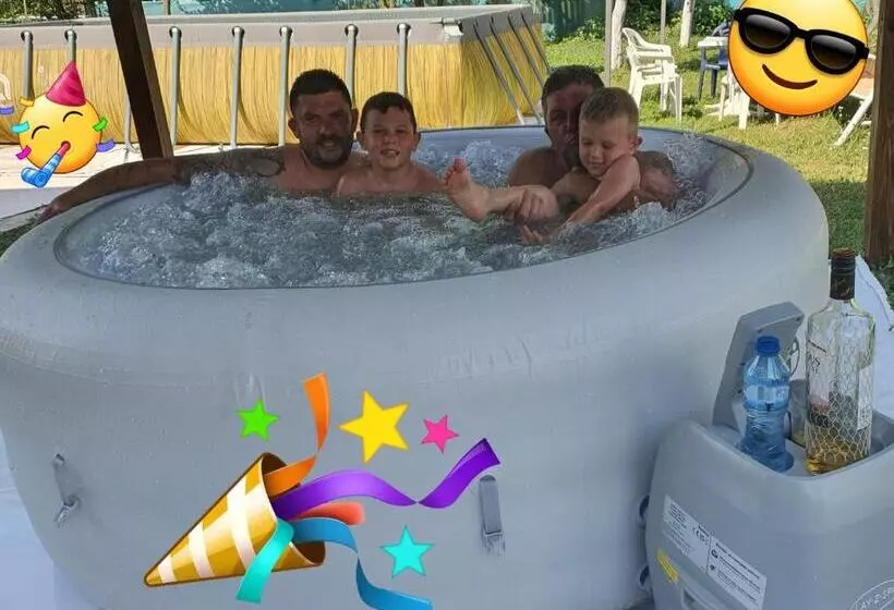 Majatalo стаи за гости тони