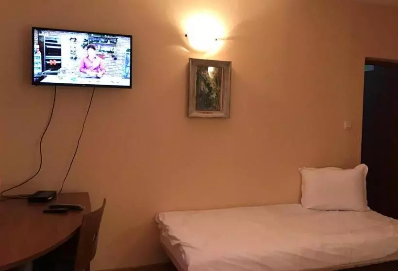 Majatalo стаи за гости тони