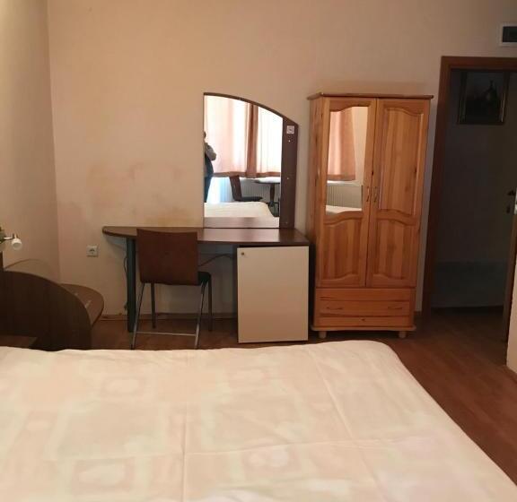 Пансион стаи за гости тони