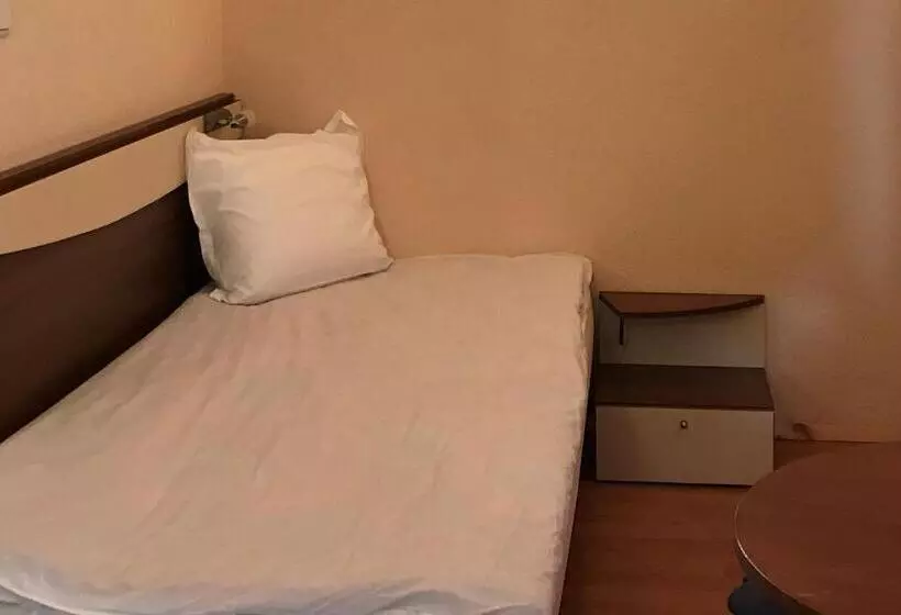 Majatalo стаи за гости тони