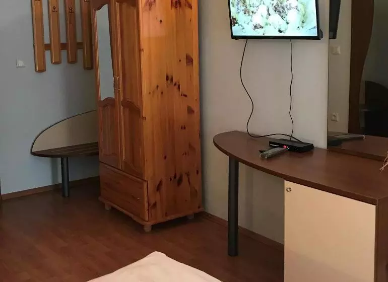 Majatalo стаи за гости тони