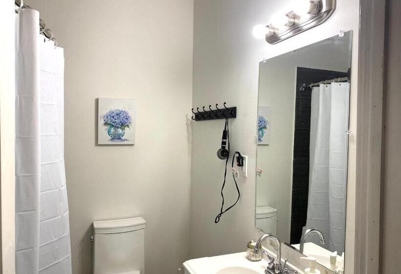 הוסטל Alina & Fanny   Philadelphia Convention Center