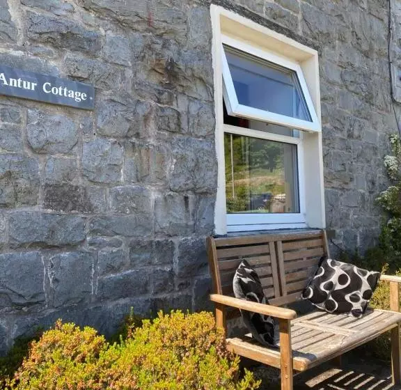 Antur Cottage