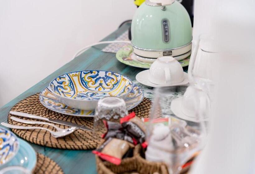 تختخواب و صبحانه Palazzo Nicolaus Del Borgo Antico