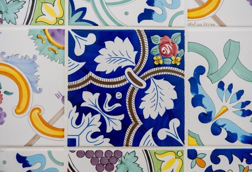 تختخواب و صبحانه Palazzo Nicolaus Del Borgo Antico