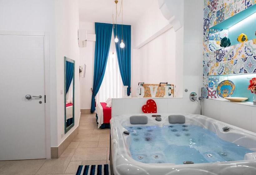 تختخواب و صبحانه Palazzo Nicolaus Del Borgo Antico