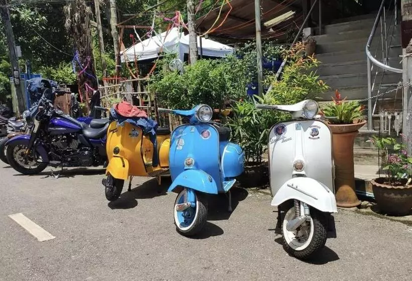 تختخواب و صبحانه Pano Solar Guest House