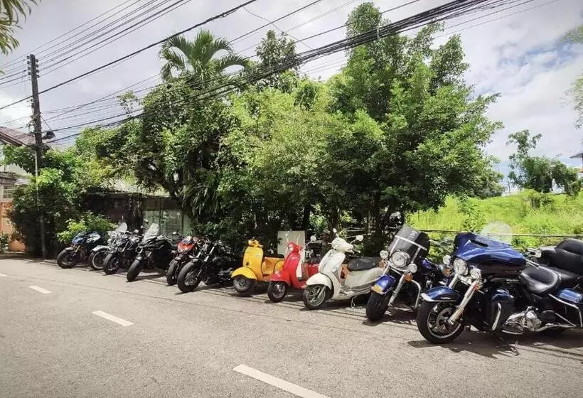 تختخواب و صبحانه Pano Solar Guest House