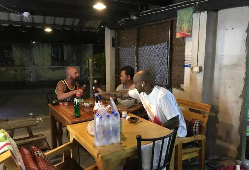 住宿加早餐 Pano Solar Guest House