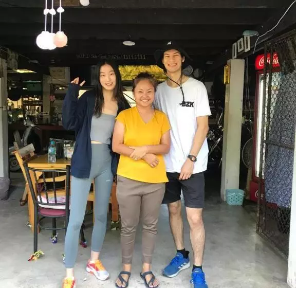 تختخواب و صبحانه Pano Solar Guest House