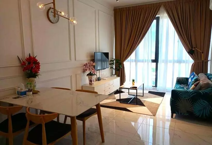 Troika Kota Bharu By Salaam Suites