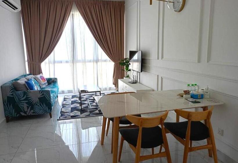 Troika Kota Bharu By Salaam Suites