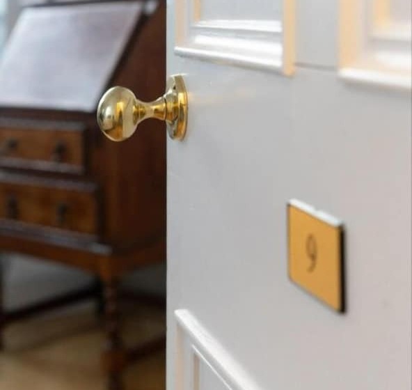 فندق Manor House