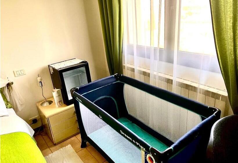 פנסיון Garden Of Venice