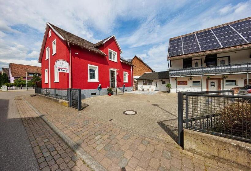 Pension Gästehaus Viktoriya Nur Wenige Minuten Zum Europa Park